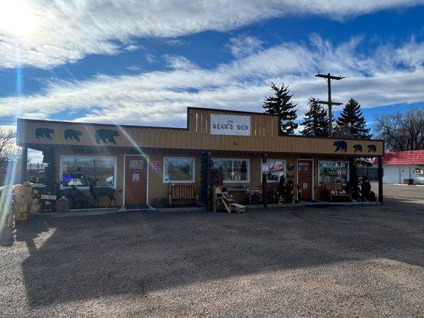 Bear's Den of Loveland